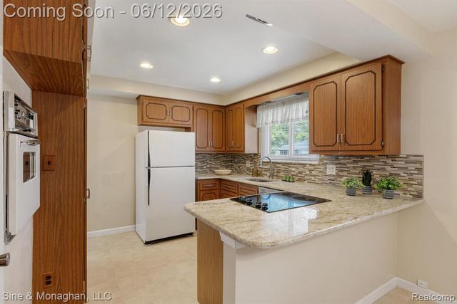 1924 Newman Street, Trenton, MI 48183