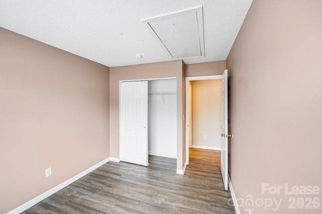 3260 Barons Court Road, Charlotte, NC 28213