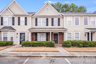 3260 Barons Court Road, Charlotte, NC 28213