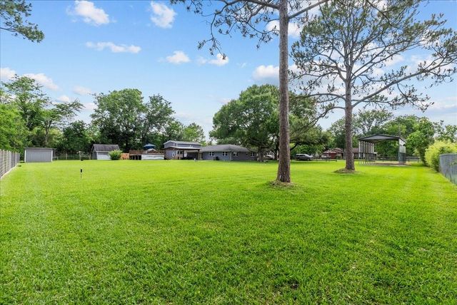 3721 Rush Road, Santa Fe, TX 77510