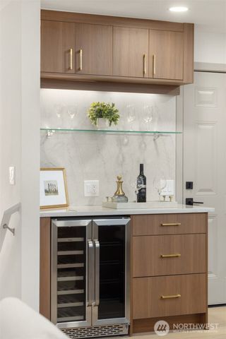 12711 9th Avenue NW, Seattle, WA 98177