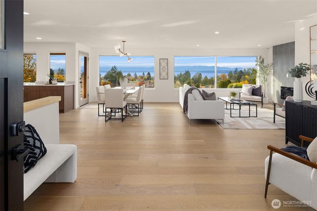 12711 9th Avenue NW, Seattle, WA 98177