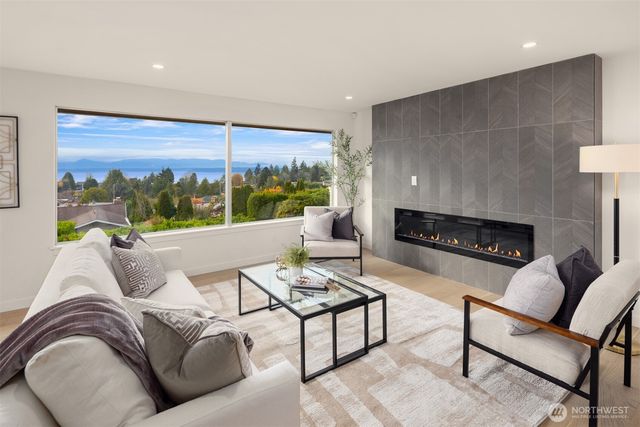 12711 9th Avenue NW, Seattle, WA 98177