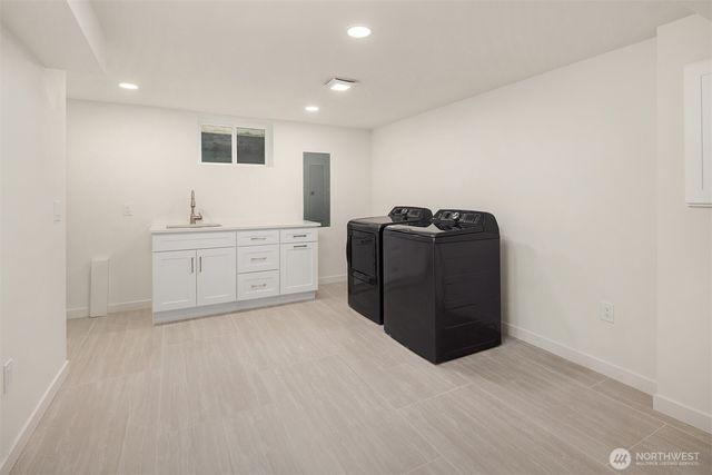 12711 9th Avenue NW, Seattle, WA 98177