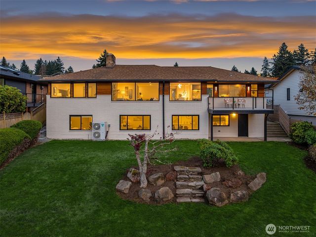 12711 9th Avenue NW, Seattle, WA 98177