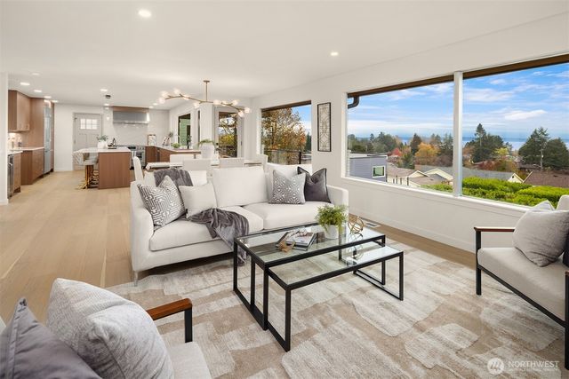 12711 9th Avenue NW, Seattle, WA 98177