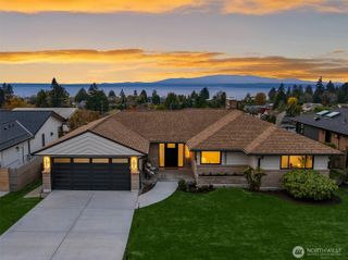 12711 9th Avenue NW, Seattle, WA 98177