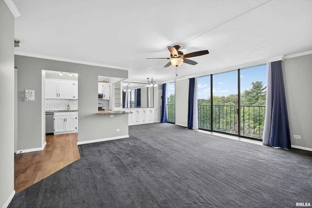 1800 7TH Street 8C, East Moline, IL 61244