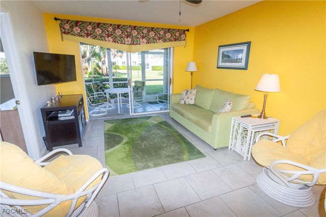 8200 Summerlin Village CIR 101, Fort Myers, FL 33919