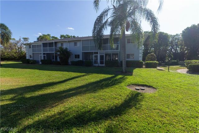 8200 Summerlin Village CIR 101, Fort Myers, FL 33919