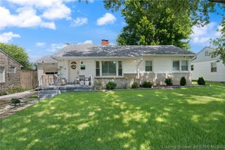 542 Kay Avenue, Sellersburg, IN 47172