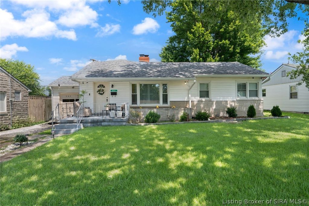 542 Kay Avenue, Sellersburg, IN 47172