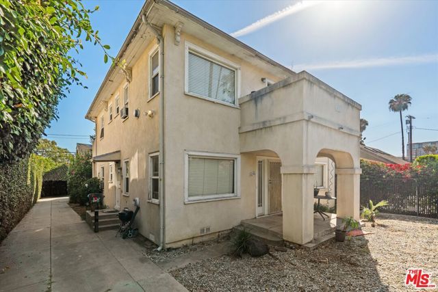 6046 Carlton Way, Los Angeles, CA 90028