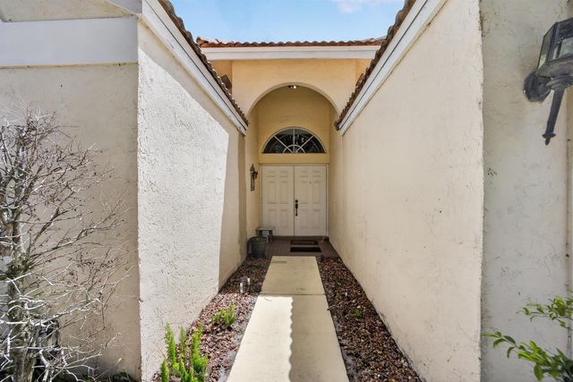10870 Old Bridgeport Lane, Boca Raton, FL 33498