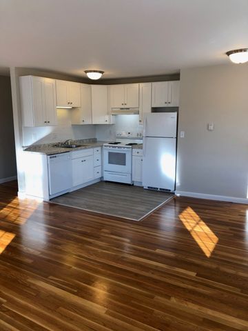 139 West Emerson 9, Melrose, MA 02176