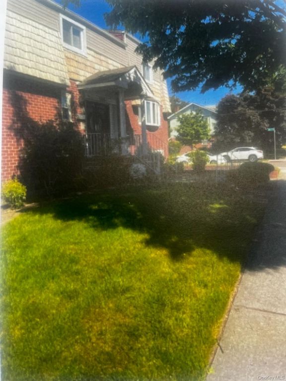 8104 169th Street, Jamaica, NY 11432 — photo 2