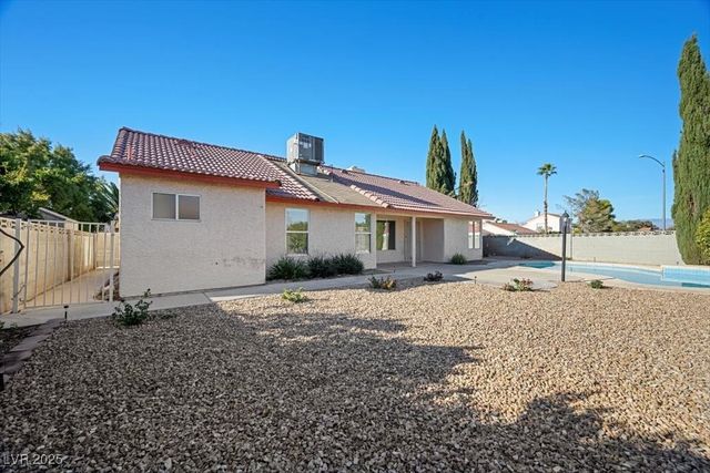 2840 Sterling Silver Street, Las Vegas, NV 89108