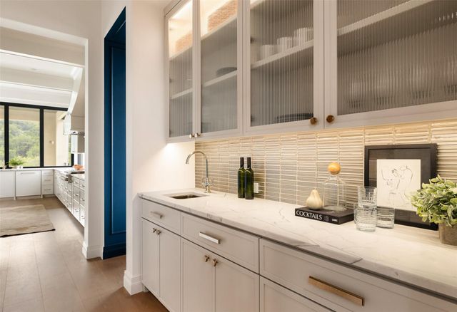 9117 Brookhurst CV, Austin, TX 78733