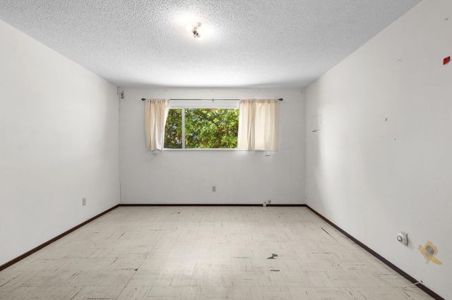 21077 Dodson Lane, Anderson, CA 96007