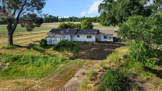 21077 Dodson Lane, Anderson, CA 96007