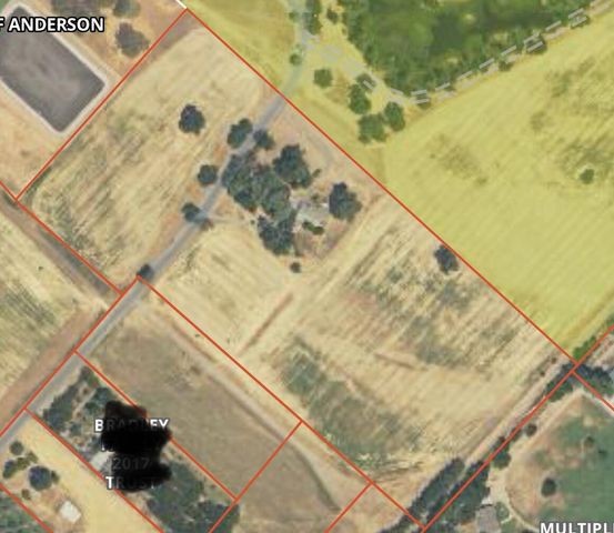 21077 Dodson Lane, Anderson, CA 96007