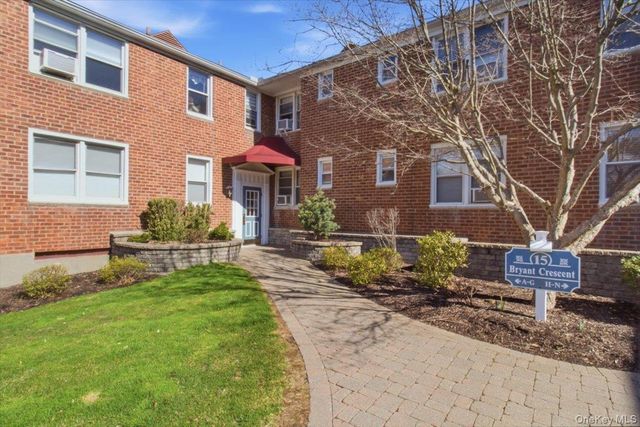 15 Bryant Crescent 2B, White Plains, NY 10605