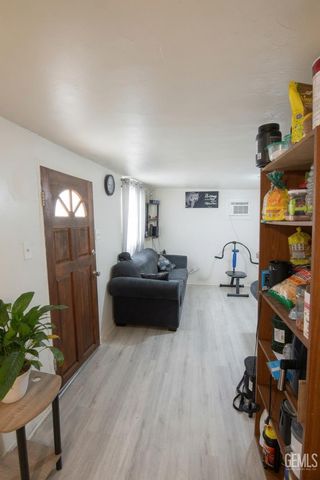 2017 Sunshine Avenue, Bakersfield, CA 93307