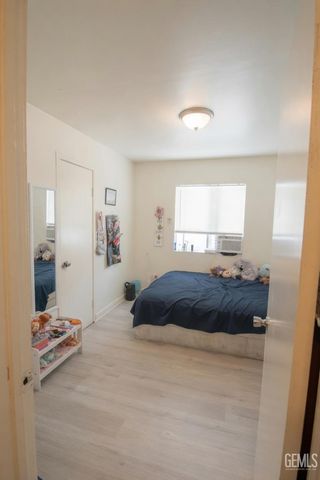 2017 Sunshine Avenue, Bakersfield, CA 93307
