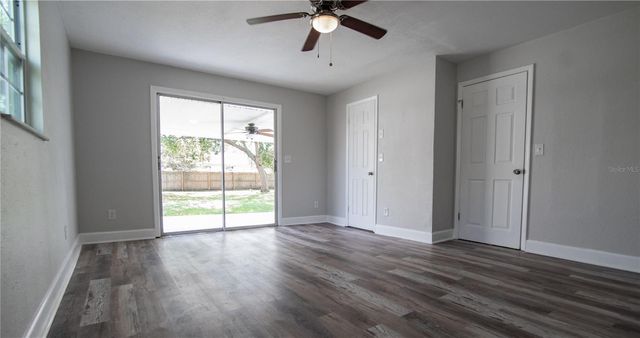 4710 W PRICE AVENUE, Tampa, FL 33611