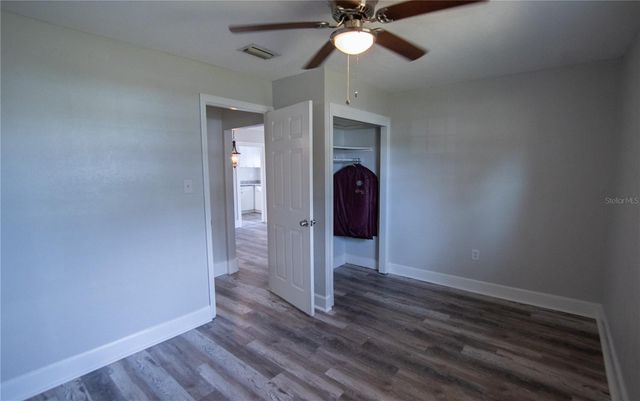 4710 W PRICE AVENUE, Tampa, FL 33611