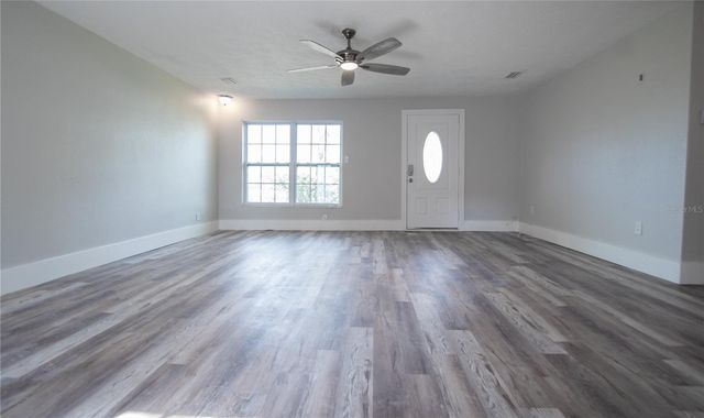 4710 W PRICE AVENUE, Tampa, FL 33611