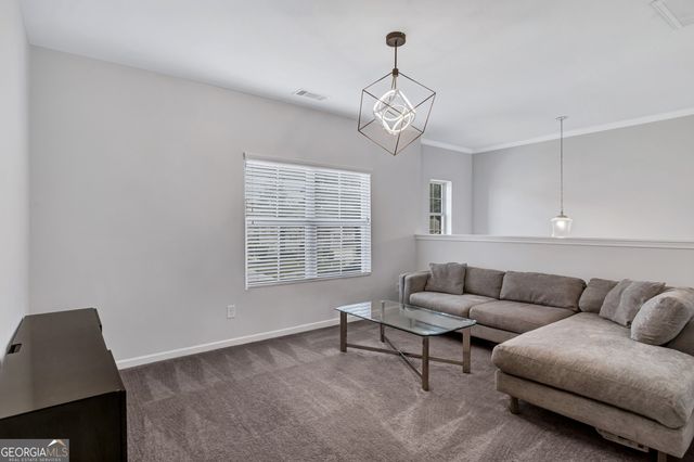 210 Fanleaf Drive, Fairburn, GA 30213