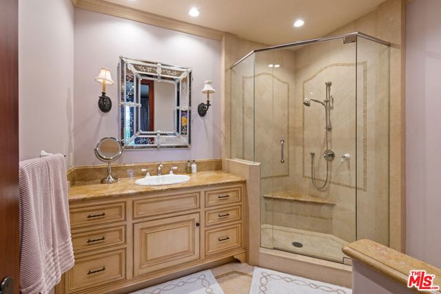 2108 Stratford Circle, Los Angeles, CA 90077