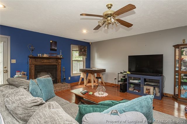 6729 Pacific Avenue, Fayetteville, NC 28314