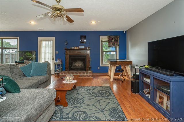 6729 Pacific Avenue, Fayetteville, NC 28314