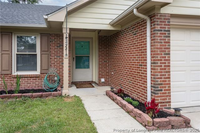 6729 Pacific Avenue, Fayetteville, NC 28314