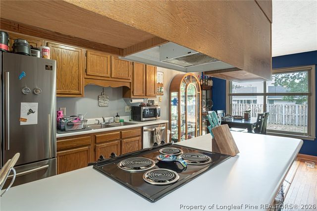6729 Pacific Avenue, Fayetteville, NC 28314