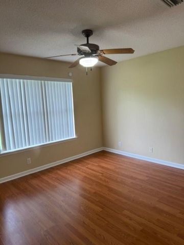 3028 Charing Cross Road, Brunswick, GA 31525