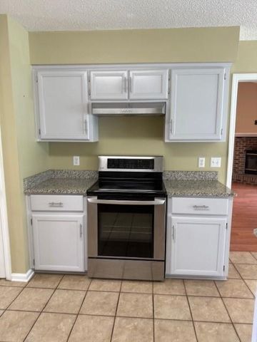 3028 Charing Cross Road, Brunswick, GA 31525