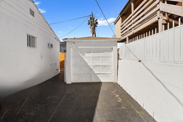 10517 S Normandie Ave., Los Angeles, CA 90044