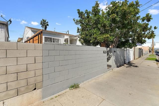 10517 S Normandie Ave., Los Angeles, CA 90044