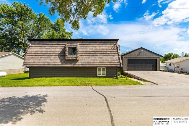 2040 Platteview Drive, Cedar Creek, NE 68016