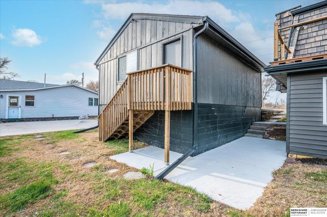 2040 Platteview Drive, Cedar Creek, NE 68016