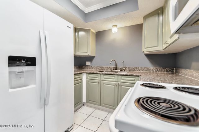 3916 CORRIDA Court 8, Jacksonville, FL 32217