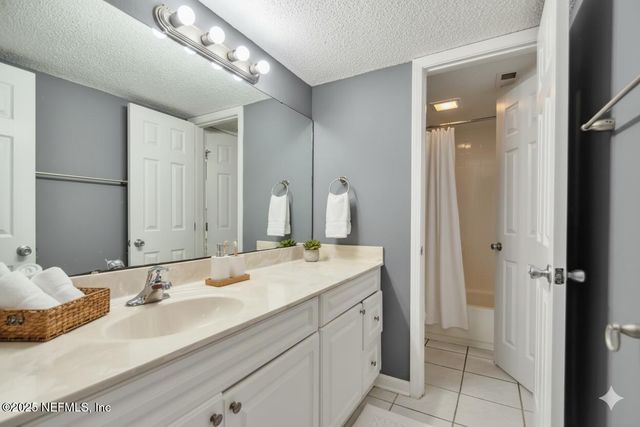 3916 CORRIDA Court 8, Jacksonville, FL 32217