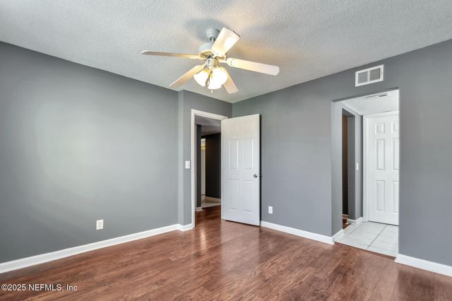 3916 CORRIDA Court 8, Jacksonville, FL 32217