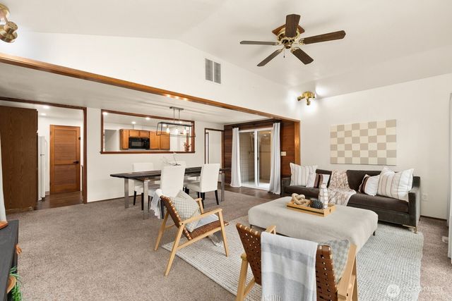 16137 120th Avenue SE, Renton, WA 98058