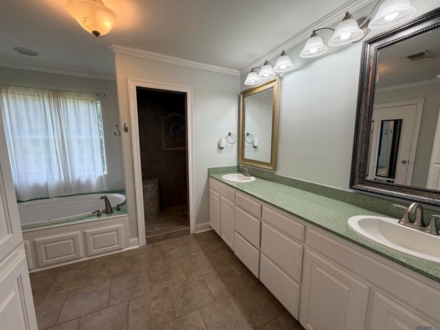 336 N River Rd, Denham Springs, LA 70726