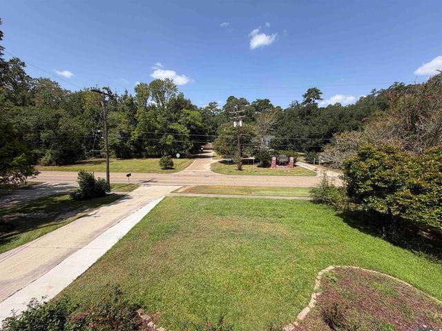336 N River Rd, Denham Springs, LA 70726