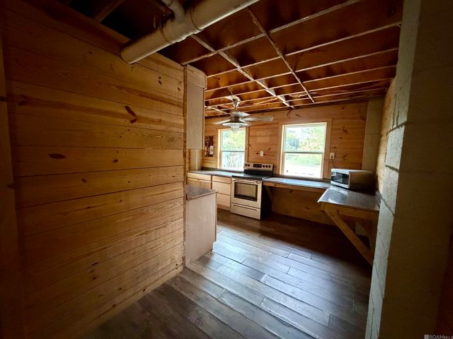 336 N River Rd, Denham Springs, LA 70726